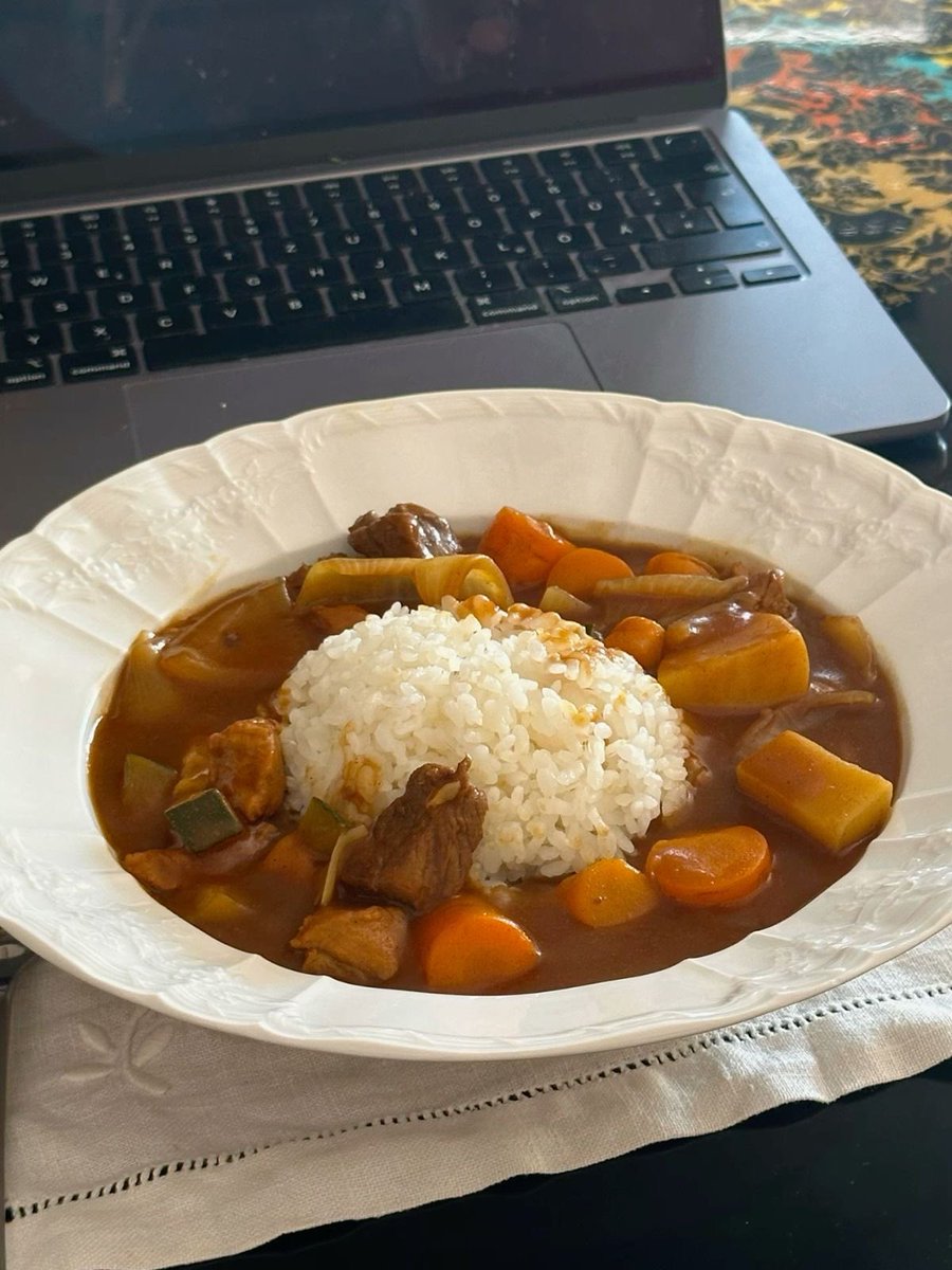 ASTROPHlLIC's tweet photo. turning ronin into a whipped house husband as we speak. https://t.co/xVCZlpeKd5