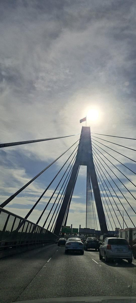 Suzanneskh's tweet photo. Anzak bridge sydney https://t.co/ZC11Bptz5z
