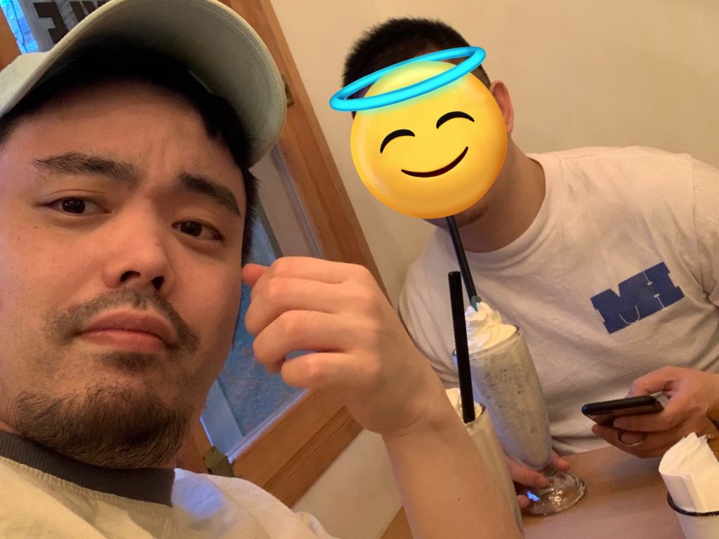 FWLオープン

今夜はヒ助の1人営業です
21時までハッピーアワーやってます
ファーストドリンク¥1,000（チャージ代セット代込み）

やっと暖かくなってきましたね

春って感じ
春っていろいろ増えますよね
出会いとか変人とかいろいろね

さー今日も春的なお客様からスタートです

お待ちしてまーす