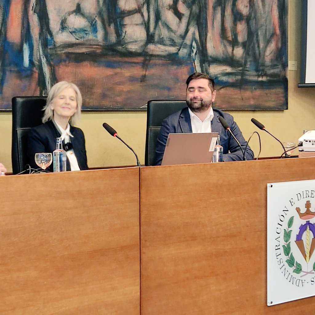 Iniciamos o evento “Diálogos Inspiradores: Universidade e Economía Social”, unha xornada para analizar o papel da #tecnoloxía no desenvolvemento de modelos empresariais sostibles e cooperativos