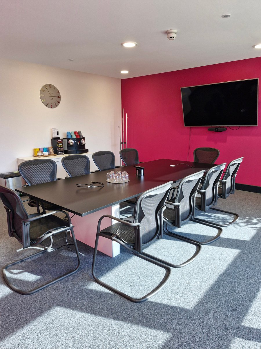 Get away from office distractions by hiring our pink meeting room, The Boardroom, to make future plans for your business, interview new staff, or discuss a project in finer detail.

For more information-
epicentrehaverhill.co.uk/meeting-rooms/
#meeting #meetingrooms #businessplans #meetingspace