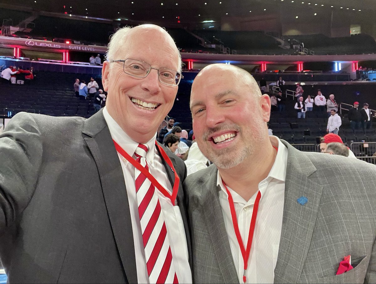 EdKullStJohnsAD's tweet photo. We were so lucky and blessed to have Kenny with us the last three months!! First class all the way, made such a huge impact on our program and department in a such short period of time.  Extremely grateful to Donna and Kenny for relocating to Queens!! https://t.co/o8yrVZ6dIA