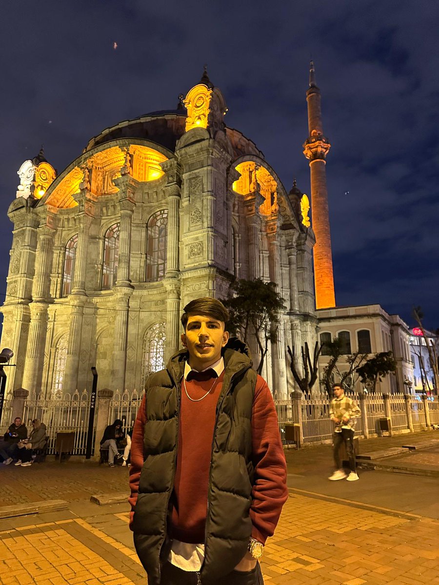 Yaşadım şeyler bidaha yaşamak istemiyorum🤫📌🥀