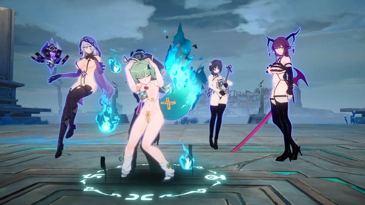 LewdLadModding's tweet photo. Why so smol https://t.co/tlpX6p1fuR