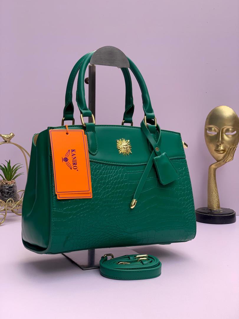 fimoclosette's tweet photo. Available.
Size: Medium.
Price: N22k
#30DaysRantChallenge #Diadem #Tinubu #Drake #Markiss https://t.co/pphIt3rafG