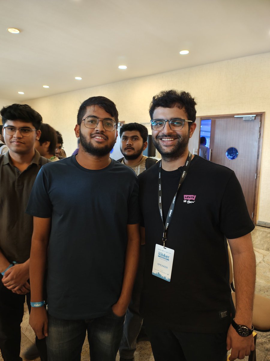 geekyharsh_05's tweet image. Met @kirat_tw bhaiya &amp;amp; the amazing @SujithThiru.