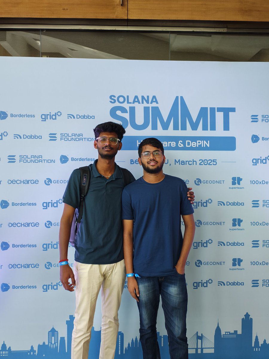 geekyharsh_05's tweet image. Met @kirat_tw bhaiya &amp;amp; the amazing @SujithThiru.