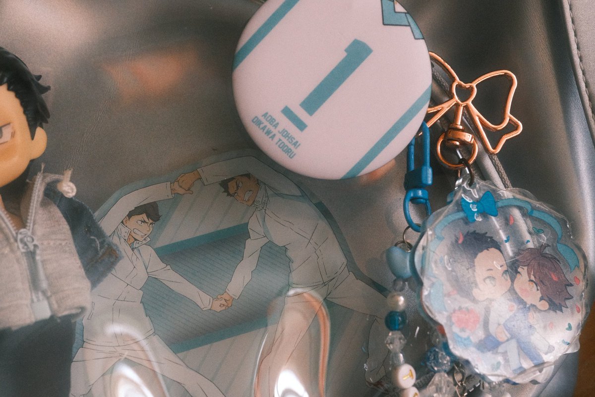 prettyoikawaaa's tweet image. prettiest bag!! aaaaaaaaah 🩵🤍

thank you so much @palecouchpotato for the pasabuy! til next ✨ #BeeryGrateful #BeeYourself #BeeTheBest