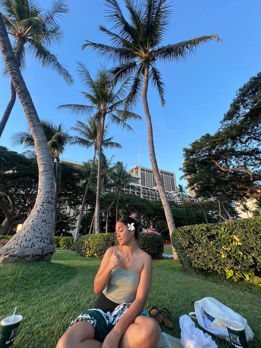 _tiaaaa04's tweet photo. Day well spent with them childhood friends before going back to Alaska tmr night!😭
To God be the Glory😉🤍
#Hawaii
#Formemories https://t.co/SmppuwVTG5