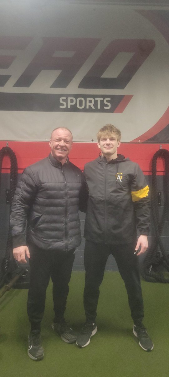 Congrats to EAO athlete and Ottawa Hills football player on his commitment yo Gustavis-Adolphus University in Minnesota. He has trained at 5:45am year round since his freshman year. He has matured tremendously! Of course, physically but also mentally and emotionally. #HEEARNEDIT!