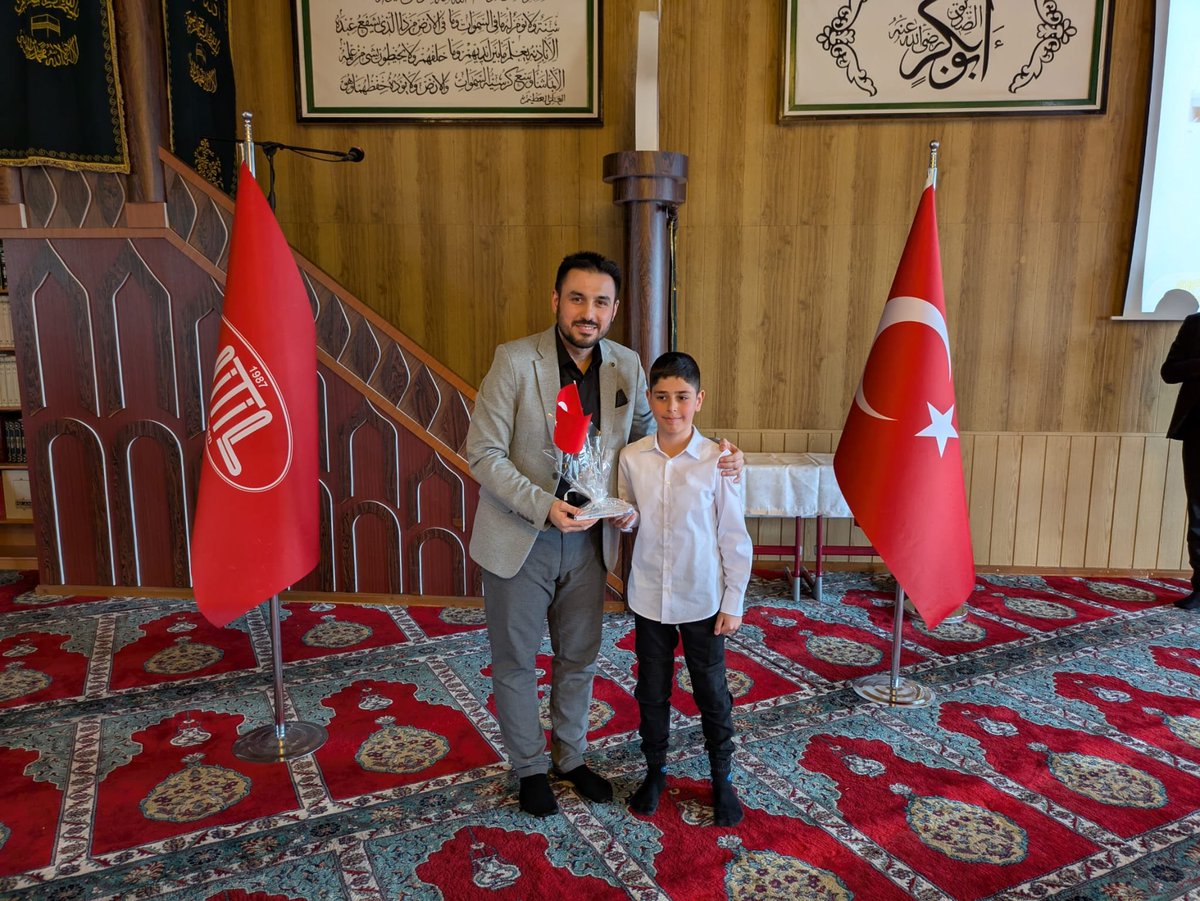 Öğretmenlerimizle birlikte DİTİB Garbsen tarafından düzenlenen İstiklal Marşımızı Güzel Okuma Yarışması’na jüri olarak katkı sunduk. Yarışan yavrularımızı tebrik ediyor,  onları hazırlayan eğitmenlerine ve programı organize eden dernek yönetimine teşekkür ediyoruz.
<a href="/mebyyegm/">Yükseköğretim ve Yurt Dışı Eğitim Genel Müdürlüğü</a>