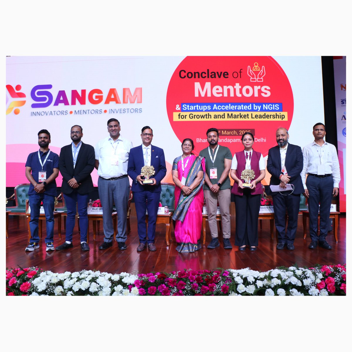 Honored to showcase Mobilab at #Sangam2025, driving the future of HealthTech innovation with #nextgen diagnostics ! 
<a href="/stpiindia/">STPI</a> <a href="/GoI_MeitY/">Ministry of Electronics & IT</a> <a href="/ICMRDELHI/">ICMR</a>
