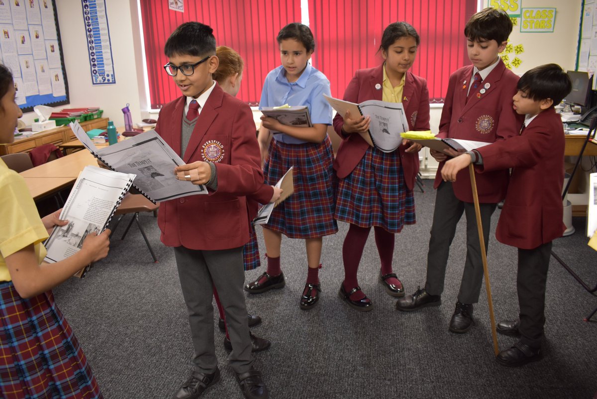 eversfield647's tweet photo. 🎭It’s an ambitious goal to stage a play in a week but there is a storm of talent brewing this morning as Form 5 mark their movements and master their lines for this week’s performance of Shakespeare’s The Tempest. 🌊🎟
#AStormOfTalent #TheTempest #SchoolTheatre #ShakespeareLive https://t.co/JNEhig4ACj