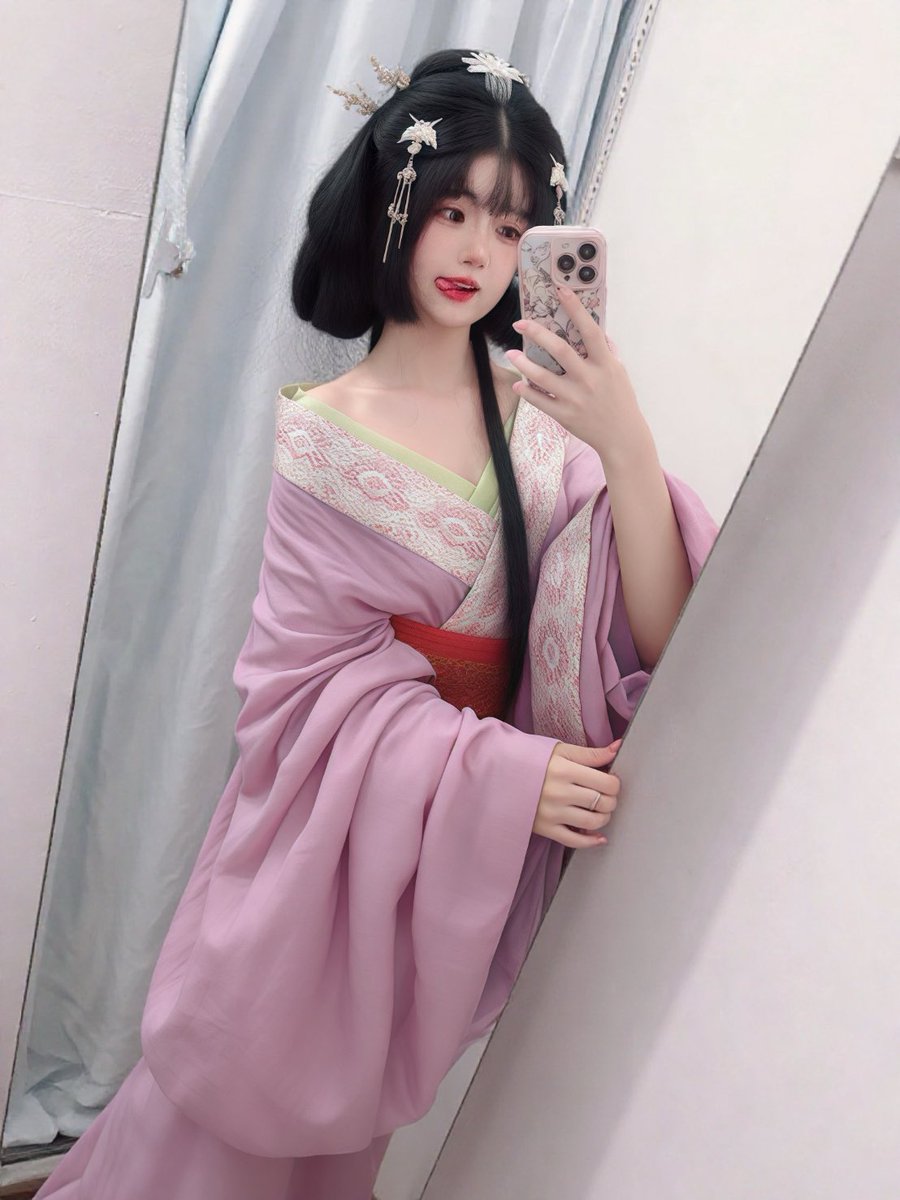 AI換裝好厲害！！！
你們喜歡哪一套？？？
-
🧹捷運廣告限定活動🧹3/31截止
把握時機幫幫願願好不好🥺
有支持的都可以有專屬限定福利可以拿唷！
官Line：@619mflaq https://t.co/j38mFRDZ78