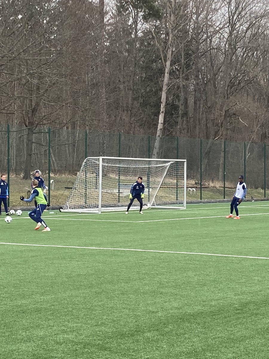 Jesperbrannmark's tweet image. Japans tidigare landslagsmålvakt Shuici Gonda, 36, provtränar med Djurgården under tisdagen.