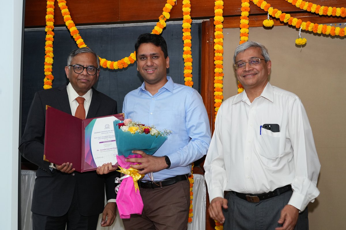 Chemical Engineering, IISc (@chemengiisc) on Twitter photo π Congrats to Prof. <a href="/ananthgr/">Ananth Govind Rajan</a> on receiving the Prof. Preeti Shankar Teaching Award at <a href="/iiscbangalore/">IISc Bangalore</a>! π Presented by Mr. N Chandrasekaran, President, IISc Court & Chairman, Tata Sons & Prof. Govindan Rangarajan, Director, IISc, on March 14, 2025. π #TeachingExcellence #IIScπ π Congrats to Prof. <a href="/ananthgr/">Ananth Govind Rajan</a> on receiving the Prof. Preeti Shankar Teaching Award at <a href="/iiscbangalore/">IISc Bangalore</a>! π Presented by Mr. N Chandrasekaran, President, IISc Court & Chairman, Tata Sons & Prof. Govindan Rangarajan, Director, IISc, on March 14, 2025. π #TeachingExcellence #IIScπ