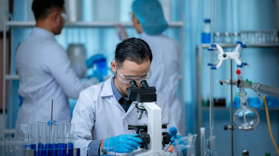 Une nouvelle IA révolutionnaire repère les cancers avec plus de 99% de précision limportant.fr/infos-tech/7/6… <a href="/fadouce/">fabienne billat</a>