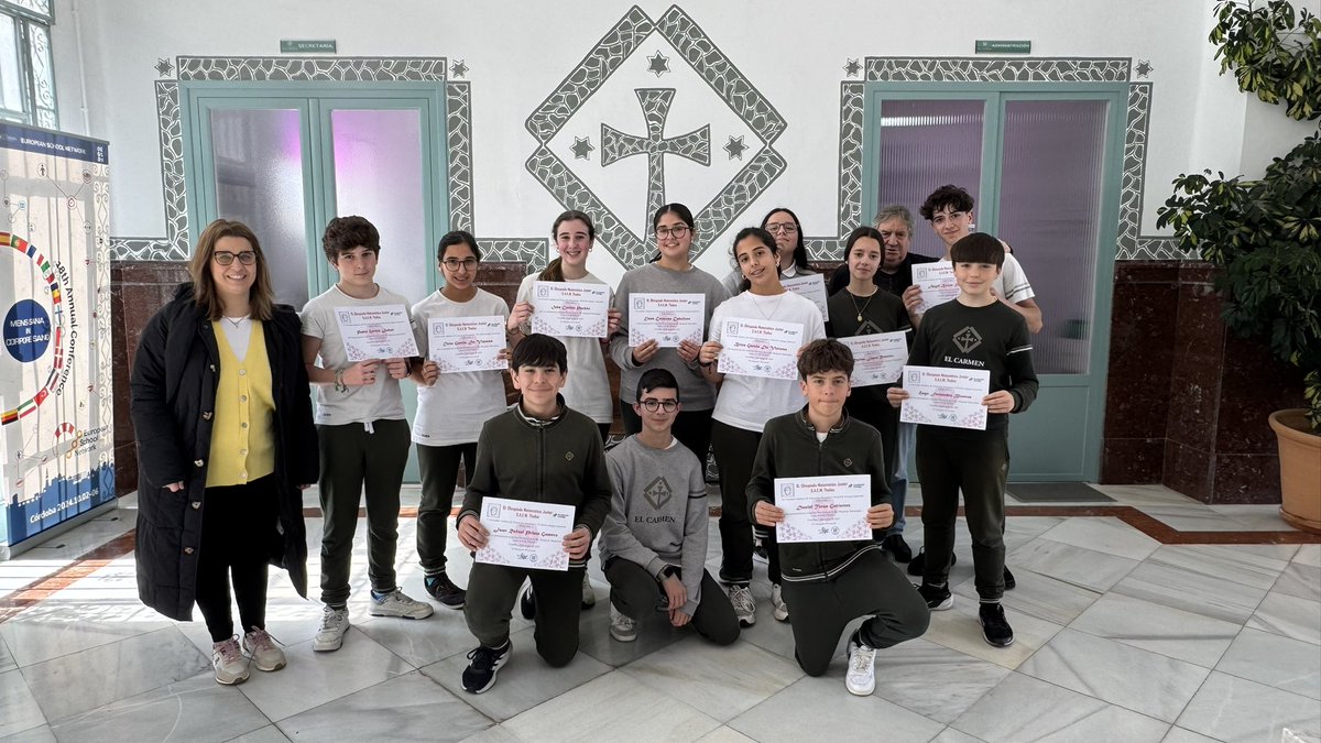 Aquí están nuestros alumnos de 2º y 4º #ESO que participaron en la Olimpiada Matemática Thales, un reto donde pusieron a prueba su ingenio, lógica y pasión por las matemáticas. ¡Enhorabuena!  
#SomosElCarmen