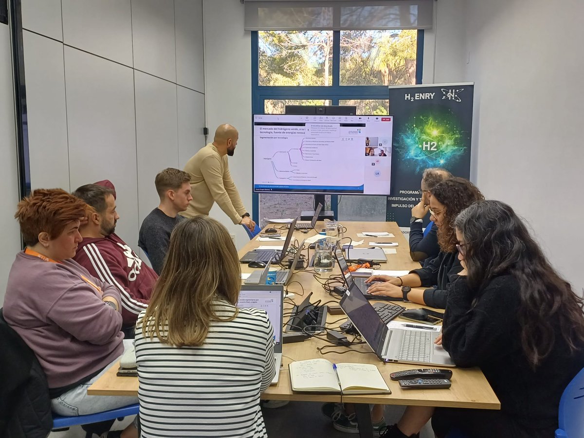 itenergia's tweet photo. ✅ Continuamos con la reunión presencial de los socios @ProyectoH2ENRY en la que estamos revisando los avances y próximos pasos del proyecto: https://t.co/9RVVp5fM8u
#RedesCervera
#HidrógenoRenovable #ProyectoH2Enry
@Aicia_ @Cidaut @CDTI_innovacion @itenergia @CT_EnergyLab https://t.co/pPSsMMoTe0