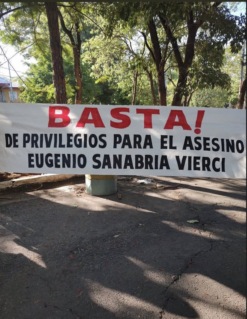 Nancy Jacquet (@nancy_jacquet) on Twitter photo Para nada fue un accidente, arrebataste la vida a inocentes y dejaste huérfana a una niña! El señor Don Dinero y el chonguismo no deben marcar las pautas de este caso! No pedimos, EXIGIMOS JUSTICIA! <a href="/Justiciaporlos3/">Queremos Justicia</a> <a href="/enriquejacquet/">enrique jacquet</a> Para nada fue un accidente, arrebataste la vida a inocentes y dejaste huérfana a una niña! El señor Don Dinero y el chonguismo no deben marcar las pautas de este caso! No pedimos, EXIGIMOS JUSTICIA! <a href="/Justiciaporlos3/">Queremos Justicia</a> <a href="/enriquejacquet/">enrique jacquet</a>