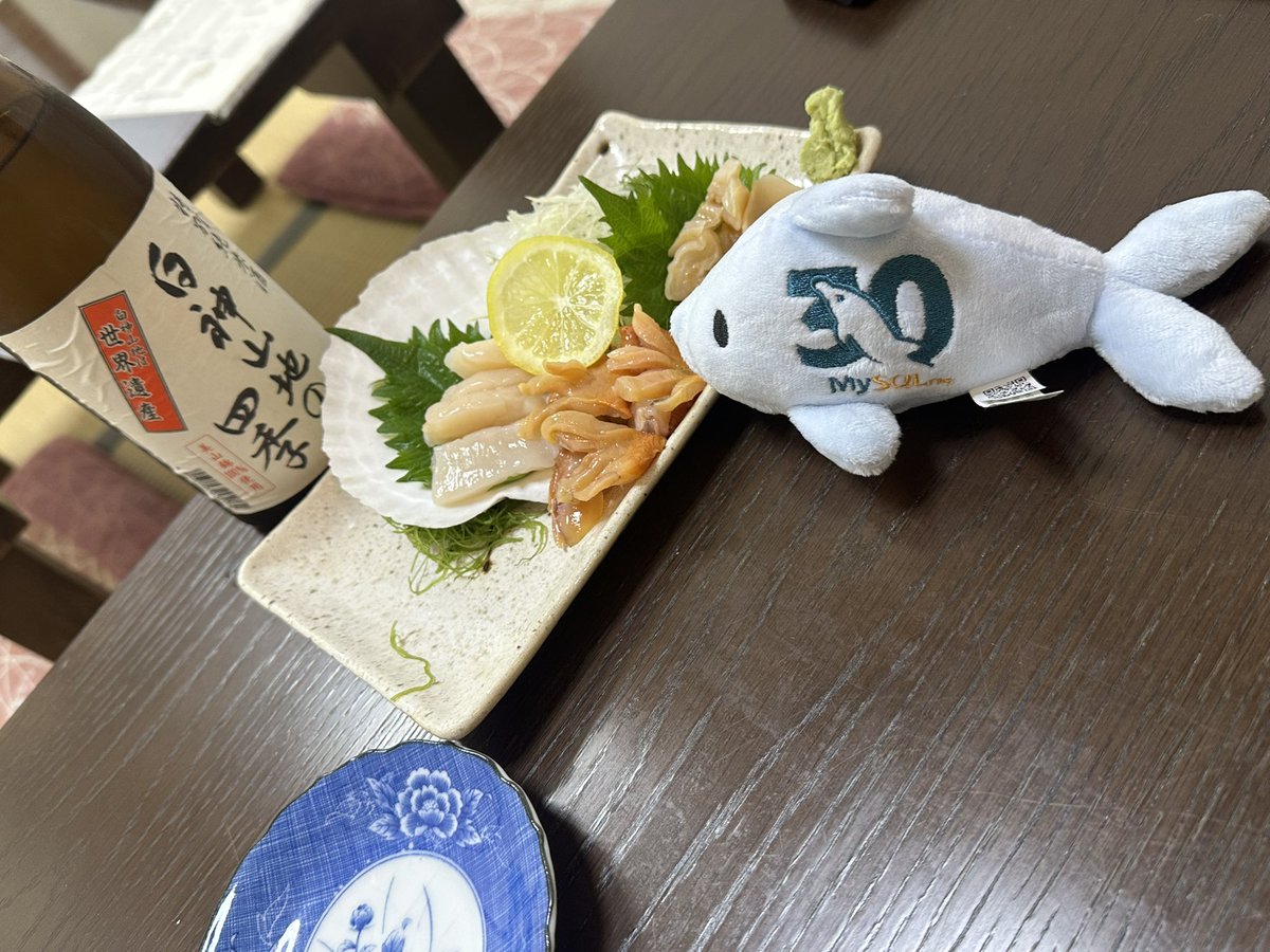 Yappo's tweet image. おたおめ！お祝いの貝ケーキだよさきーら。。 #mysql_jp