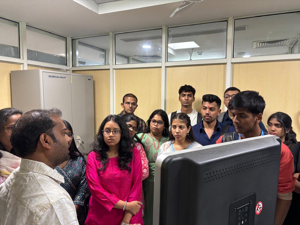 SATHI_BHU's tweet photo. Students of final year https://t.co/rUW1ZZGW9W  of Chemical Engineering from  MIT WPU Pune visited SATHI &amp; CDC, BHU today under NAIP program. @IndiaDST @VCofficeBHU @Director_ISc https://t.co/L9yjeReAg3
