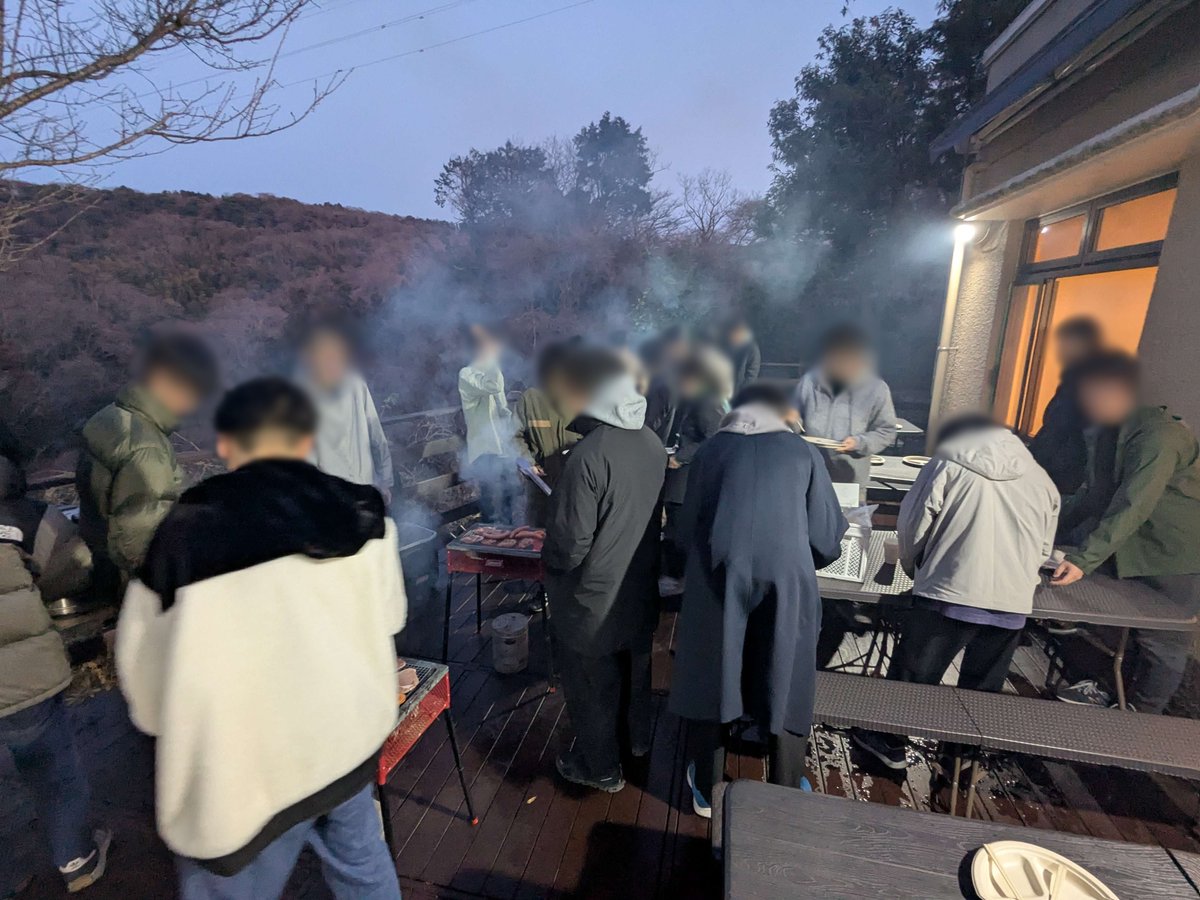 📢【春合宿を開催しました！】🔥

この度、上郷・森の家にて春合宿を実施！
3日間 みっちり取り組みました✨

📌 活動内容
・ハッカソン
・競プロ強化演習
・競プロ部内コンテスト
・BBQ🍖