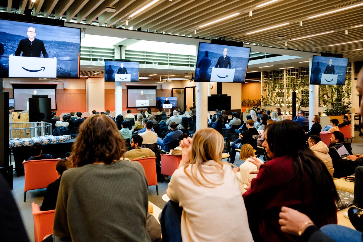 📽️ Last week, Amazonians in our Luxembourg office gathered for a watch-party for the All-Amazon Global Meeting 📢 to hear about innovations in our business, learn about new products, participate in quizzes, and more!