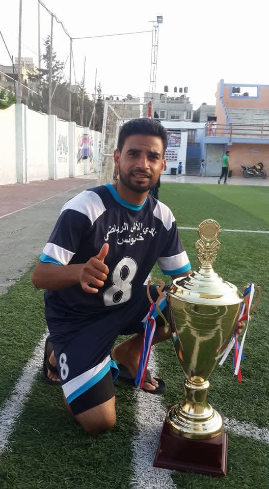 leylahamed's tweet photo. An Israeli airstrike has killed former footballer and Asian Football Confederation coach Muhammad Ibrahim Mahmoud Inshasi in Khan Younis, Gaza, today.

His wife and 3 sons, Ibrahim, Mohammed and Ahmed, were also killed. 700+ Palestinian athletes have been murdered since Oct 2023. https://t.co/Ygbqb9Ph8V