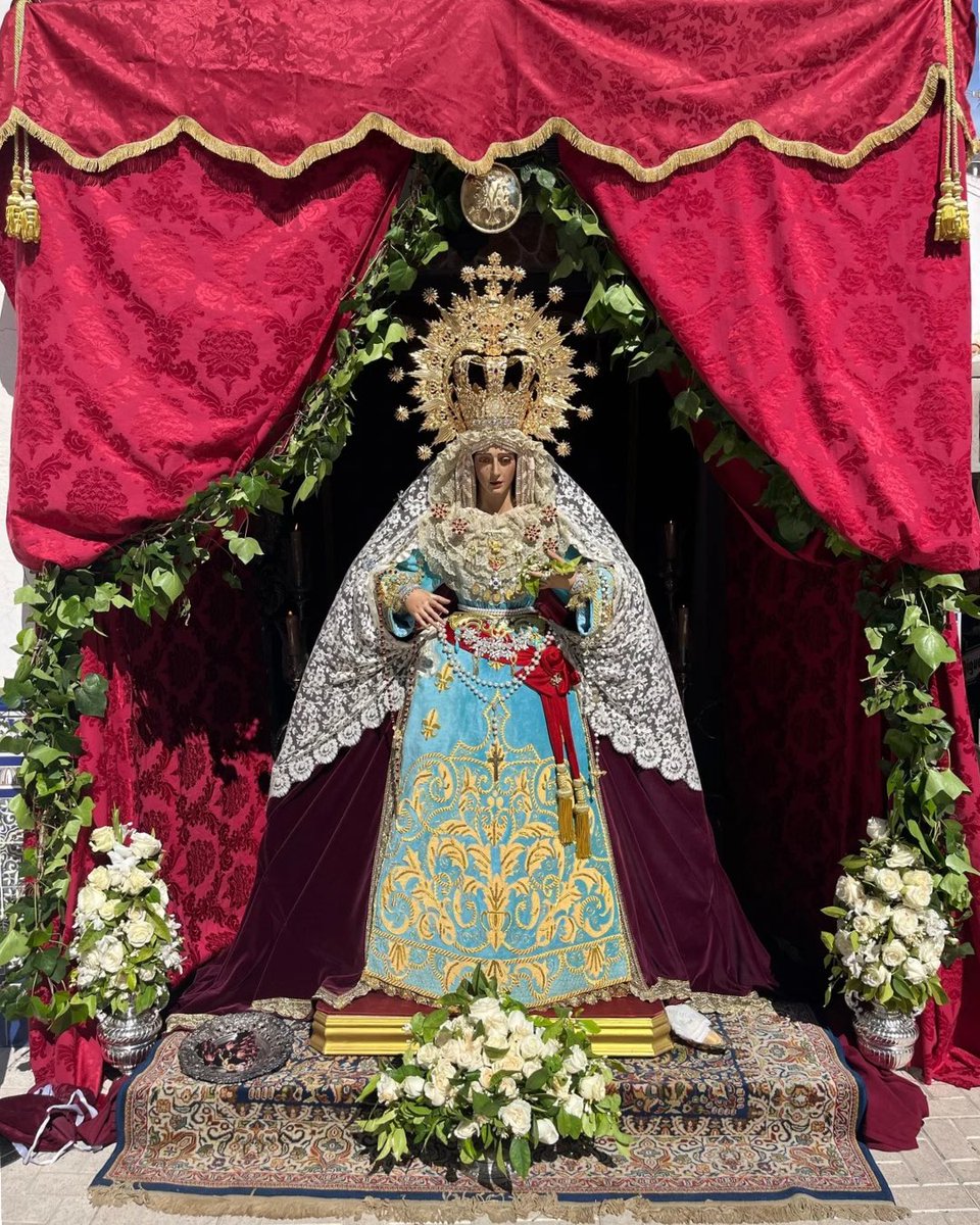 𝐎𝐍𝐎𝐌𝐀𝐒𝐓𝐈𝐂𝐀 | Hoy celebramos la Solemnidad de la Anunciación. María dijo sí al ángel y se produjo la Encarnación del Verbo. 

«No temas, María, por qué has hallado gracia ante Dios. Vas a concebir y a dar a luz un hijo y le pondrás por nombre Jesús». Lc 1, 26-38.