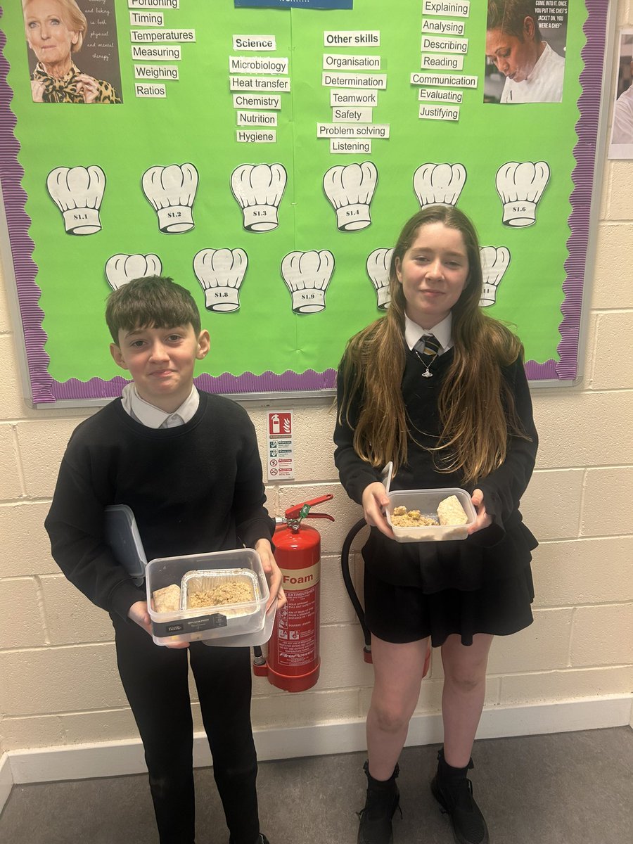 A huge well done to Connor and Kate who are 1.4s ‘chefs of the week’
A superb performance in their dietary goals practical assessment! 
Well done guys and <a href="/MrsReid_HE/">Mrs Reid</a> 🙌