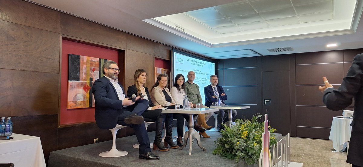 Directores de Hotel #TurismoSomosTodos #50AEDH (@comunidad_aedh) on Twitter photo 🙋♀️ Hablamos con empresas punteras: #ConectArUs <a href="/ProfitroomINT/">Profitroom</a>, <a href="/leroymerlin_es/">leroymerlin_es</a>, <a href="/Canary_Tech/">CanaryTechnologies</a>, y Óscar Fontan de <a href="/GSanxenxo/">Gran Talaso Sanxenxo</a> sobre "Nuevas Herramientas para mejorar la experiencia del Viajero",
Modera J.R. García Dir. de la
Manc. de Municipios del
Salnés #ExperienciasAEDH 🙋♀️ Hablamos con empresas punteras: #ConectArUs <a href="/ProfitroomINT/">Profitroom</a>, <a href="/leroymerlin_es/">leroymerlin_es</a>, <a href="/Canary_Tech/">CanaryTechnologies</a>, y Óscar Fontan de <a href="/GSanxenxo/">Gran Talaso Sanxenxo</a> sobre "Nuevas Herramientas para mejorar la experiencia del Viajero",
Modera J.R. García Dir. de la
Manc. de Municipios del
Salnés #ExperienciasAEDH