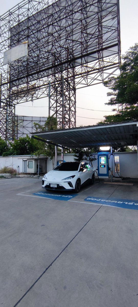 กำลังชาร์จแบตอยู่ครับ สัก 80% ค่อยออกไปรับงานต่อ ✌️🍀
#iweb3 #krsuccess #lifestyle #earning #ssudjai #thailand #web3