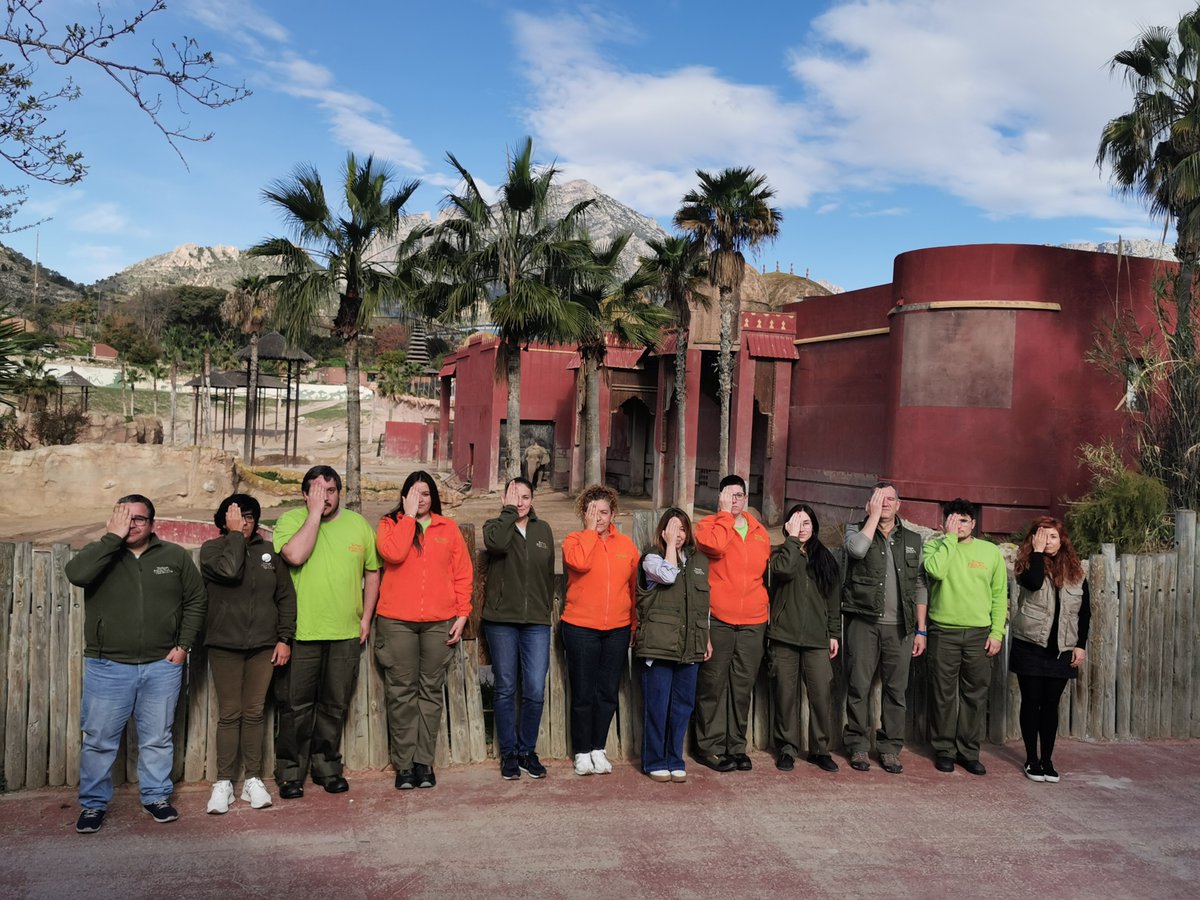 En <a href="/TerraNaturaZoo/">Terra Natura Benidorm</a> acogemos este sábado, 29 de marzo a los participantes del evento solidario Scooter Rider Costa Blanca. Recibiremos a más de 140 participantes del recorrido en #vespa y #lambretta para apoyar la visibilidad de la #EncefalomielitisMialgica
benidorm.terranatura.com/.../este-fin-d…