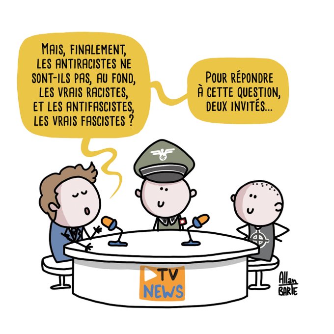 Un plateau télévisé avec une table ronde marquée "TV NEWS". Un journaliste (à gauche) en costume, pose une question : - Mais, finalement, les antiracistes ne sont-ils pas, au fond, les vrais racistes, et les antifascistes, les vrais fascistes ? - Pour répondre à cette question, deux invités... 
A coté de lui, assis à la table un homme portant un uniforme nazi et un autre, crâne rasé,  arborant un t-shirt avec un symbole néonazi. 
