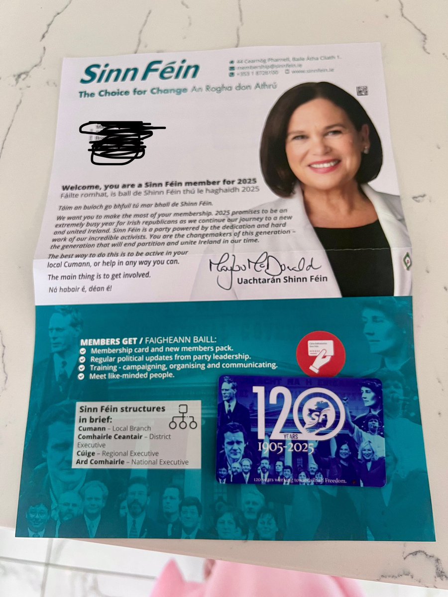 M_AndersonSF's tweet image. Look what arrived today!

I’m a proud member of Sinn Féin &amp;amp; a proud Irish Republican.

Being part of this movement means standing up for social justice equality, and a future where Ireland is united and thriving.

Onwards to a new Ireland

#SinnFéin #TimeForUnity #UnitedIreland