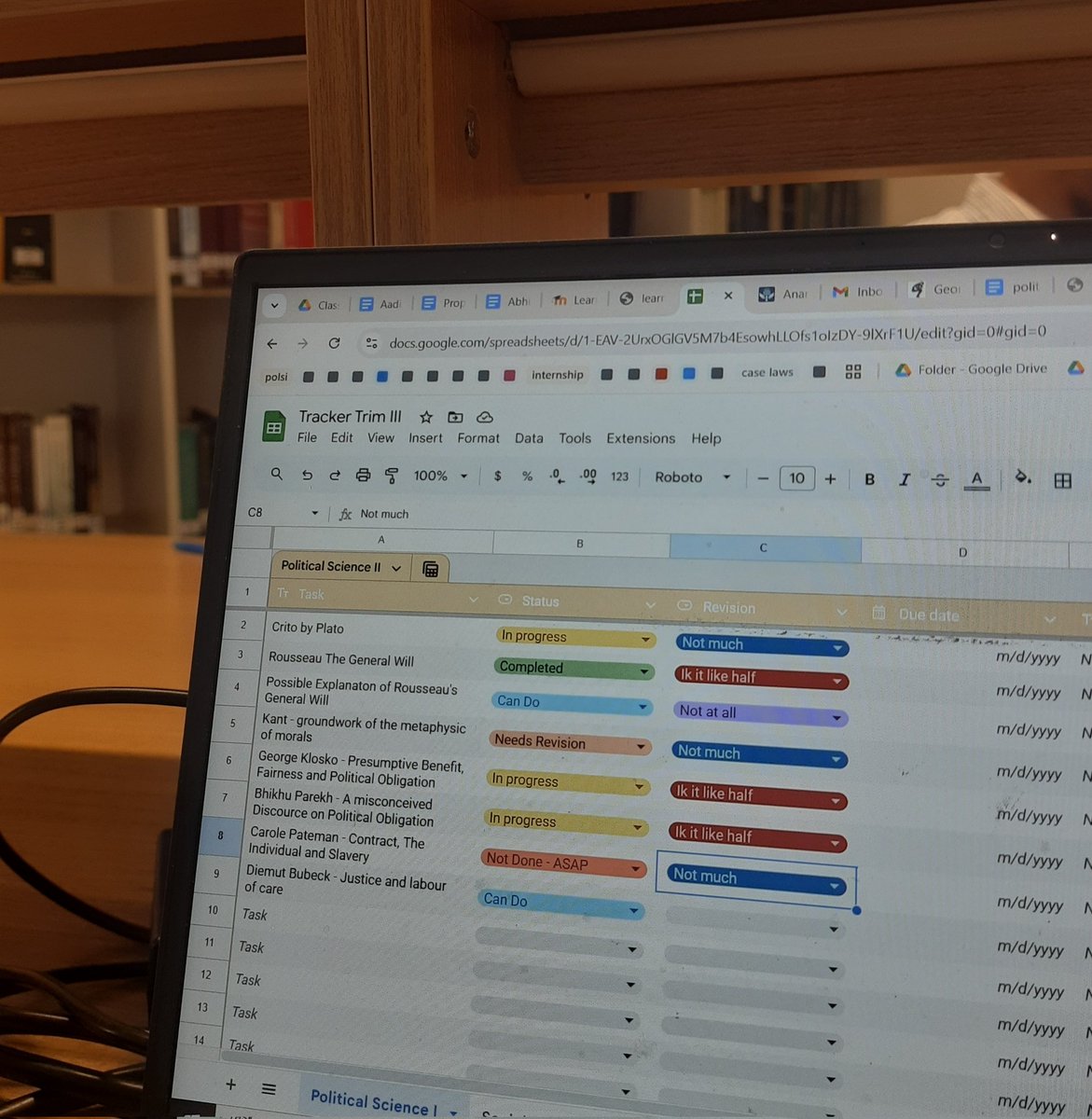 lifeftjoy's tweet image. made a tracker for my courses and their readings done so far, oh am I so behind
#studytwt