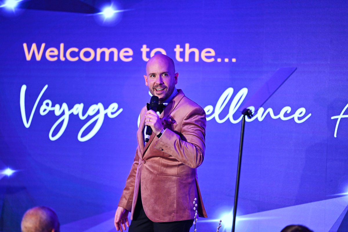 Comedian, Tom Allen, known for his sharp wit and camp storytelling, surprised guests by #HOSTING a client’s awards ceremony. 
He brought humour and joy, keeping everyone engaged. 
Visit our website for more info on how to book Tom for your corporate and private events!