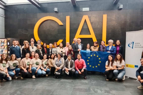 ➡️El Comité de Seguimiento del Programa Operativo Plurirregional del Fondo Europeo de Desarrollo Regional #FEDER de España 2021-2027, visita <a href="/CIAL_CSIC_UAM/">CIAL</a> para conocer dos proyectos cofinanciados por la #AEI.

✅Algactive, investiga el desarrollo de nuevos ingredientes