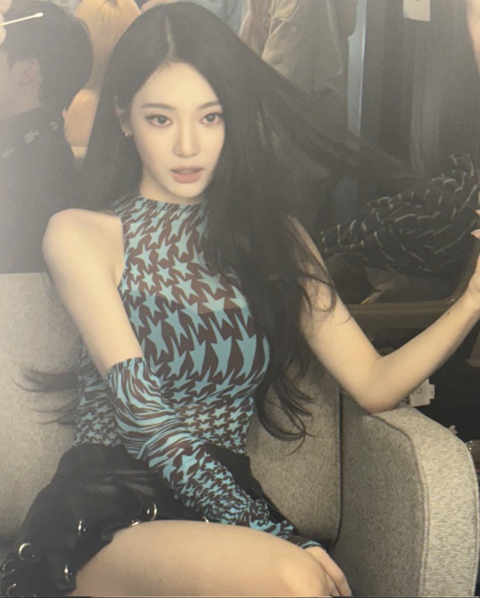 肩鎖骨フィラーと肩ボトックスもしてくるからこの肩になってくる aespa