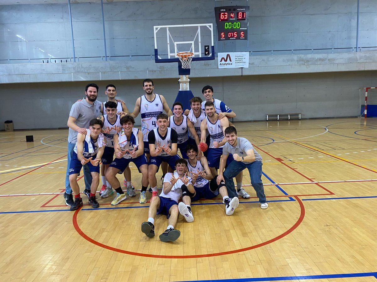 🫡 Gran actuación de los equipos de <a href="/DeportesUGR/">C.A.D. UGR</a> en el CAU 2025. 

🥈 El equipo femenino, dirigido por <a href="/AlbertoAzezs12/">Alberto Espinola</a> y <a href="/ocanapaco/">Francisco Ocaña</a>, consiguieron la clasificación para el CEU tras ser subcampeonas. 

🥉 Los chicos de <a href="/AleCotta37/">Alejandro Cotta</a> y <a href="/jjavilopez_/">jjåvįløpēz</a> se alzaron con el bronce.