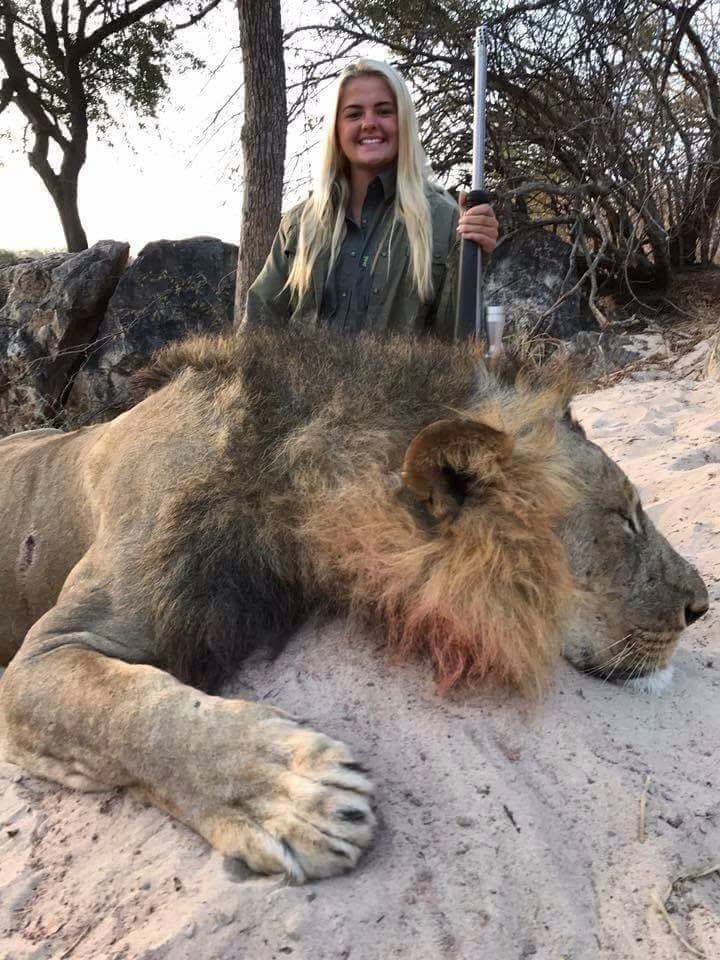 “What must have happened to you in your life to make you want to kill a beautiful animal and then pose next to it smiling? 😠” ~ @RickyGervais.

#BanTrophyHunting NOW! 🚫
