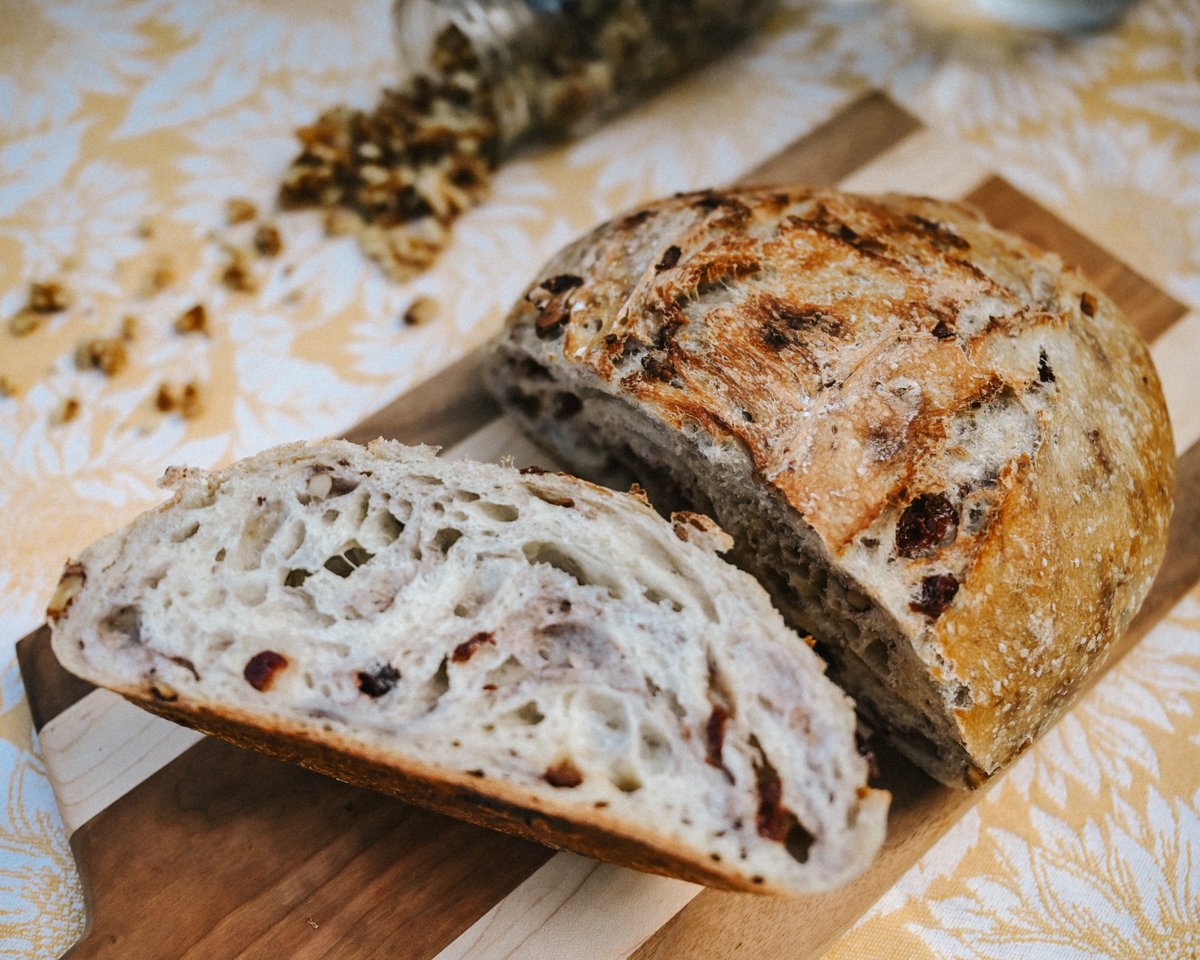 AlimentsNB's tweet image. Ces incroyables pains au levain sont fabriqués ici même au Nouveau-Brunswick! Identifiez vos artisans boulangers préférés dans la section des commentaires. Achetez local pour de bon! 

#AchetezLocalPourDeBon #NouveauBrunswick #MangerLocalNB 
#ApprovisionnementLocal #LevainNB