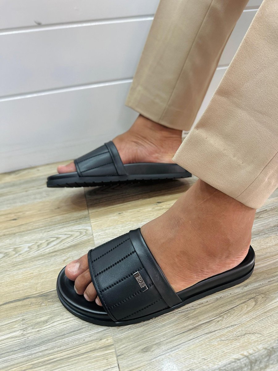 X_gee9's tweet image. Top Top quality  shoes for ladies

Size  39, 40 ,41, 42, 43, 44 , 45

Tel : 0769996448

Loc: kariakoo karibu na bank ya NMB bank

Price 55,000 ⏫⏫⏫