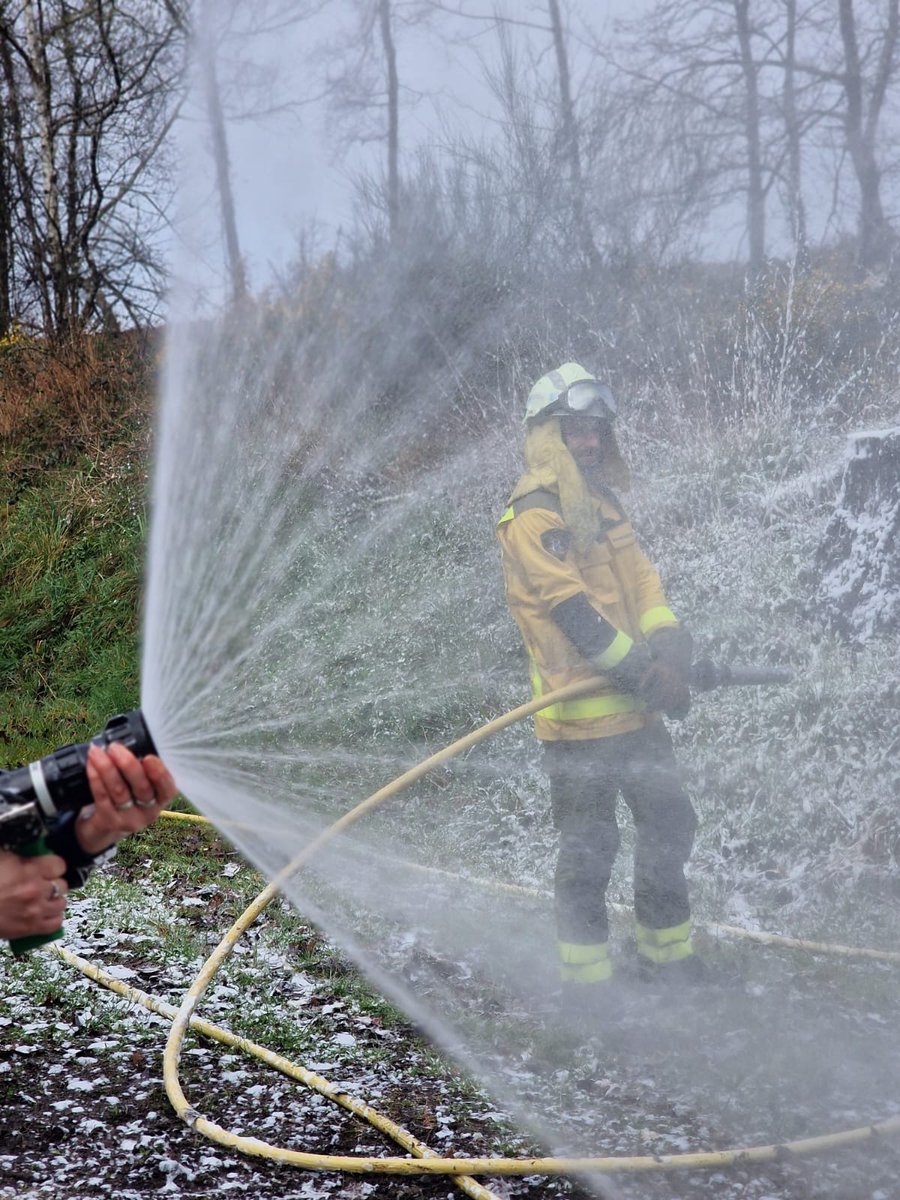 A semana pasada co gallo do día forestal mundial realizamos actividade divulgativas no CEIP Illa Verde (Lugo) e nos Lagos de Teixeiro coas ANPA´s de Lugo. Coidar o noso monte é parte do futuro que terán! #divulgaciónforestal #CEIPIllaVerde #monte #ANPASLugo #incendios #prevencion