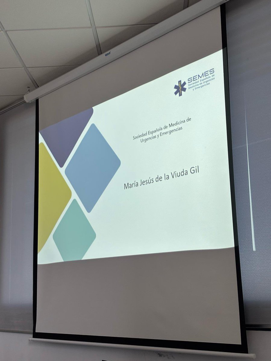 Nuestra coordinadora del GdT de Gestión Emocional y Humanización de SEMES colaborando en las I Jornadas ECAE-SEMES durante el pasado fin de semana en Arganda del Rey (Madrid). ¡Gracias por estar siempre el pie del cañón Chus! 💪🏻❤️🚑 ¡Grande!