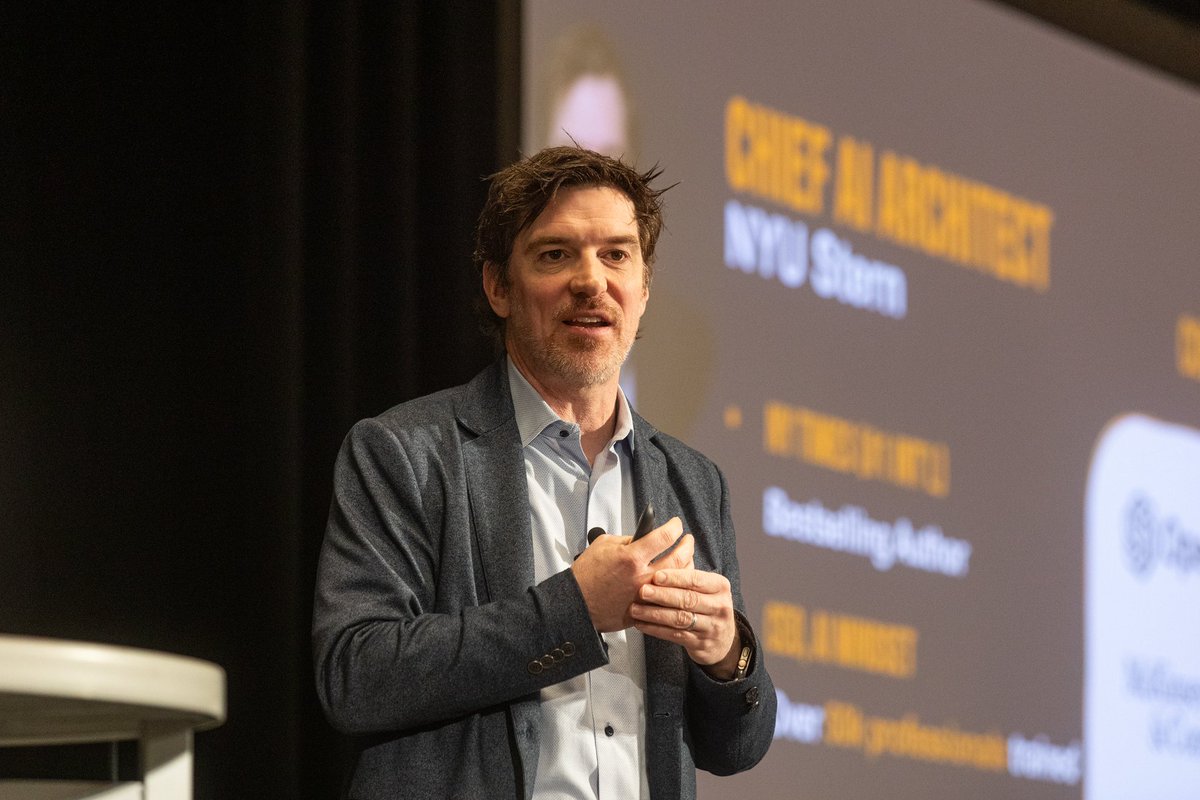 Econ Club GR tweet media