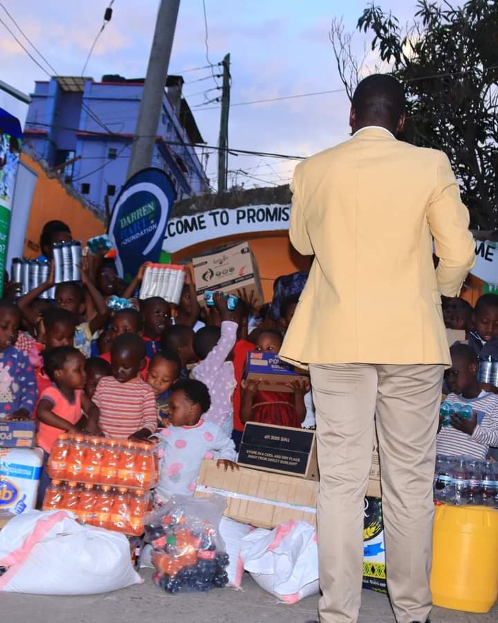 At Darren Hart Foundation, we believe in real volunteerism!
When we visit children's homes, we don’t just donate; we engage, cook, play, mentor, clean, and care. Every visit is about impact and love.

Join us in making a real difference! Sign up today: darrenhartfoundation.org/become-a-volun…