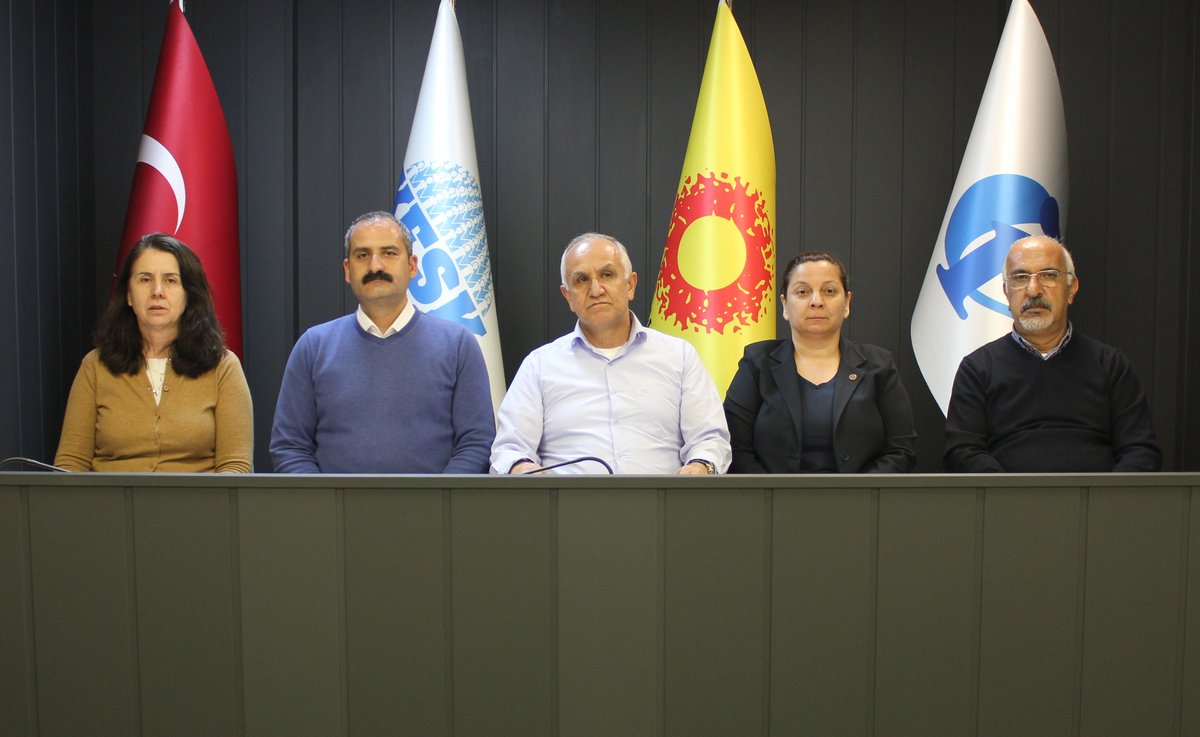 🔴İstanbul Cumhuriyet Başsavcılığı’nın Sendikamıza Yönelik Soruşturması Hukuki Dayanaktan Yoksundur!

İstanbul Cumhuriyet Başsavcılığı’nın sendikamızı ve sendikal faaliyetlerimizi hedef alan “suç işlemeye alenen tahrik etme” gerekçesiyle açmış olduğu soruşturma hukuki dayanaktan