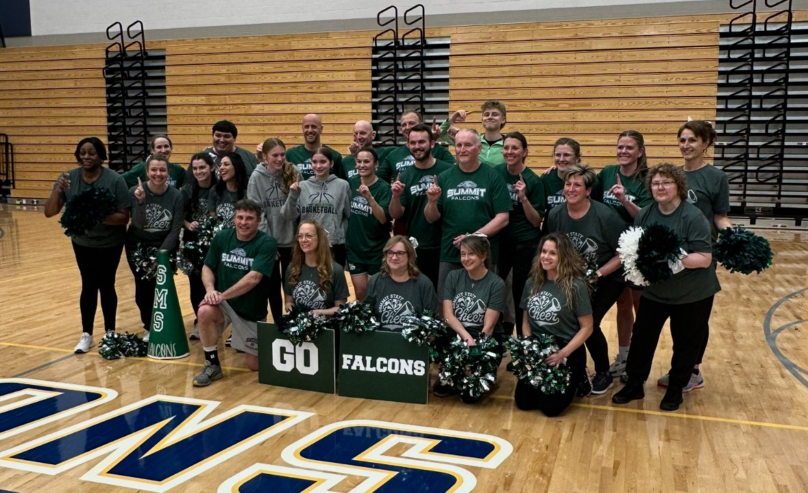 Summit Middle School tweet media